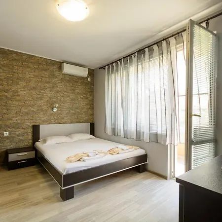 Yanevi لوزينيتس